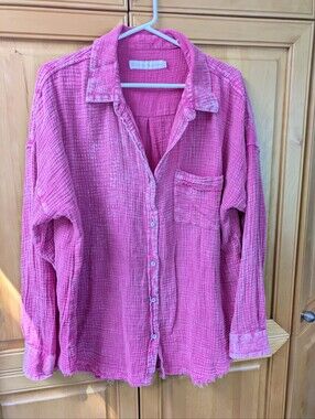 Kittenish Shirt Size XL